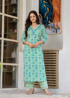 Black Ethnic Printed Round Neck Pure Cotton Kurta with Pant